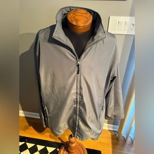 Men’s gray Robert comstock expedition jacket.  Full zipper. Size large.